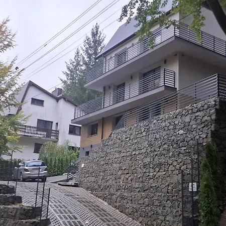 Ii, Uzdrowiskowa 41, Апартаменты