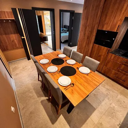 Ii, Uzdrowiskowa 41, Апартаменты