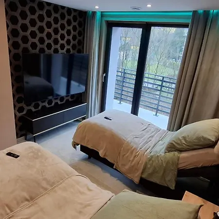 Апартаменты Ii, Uzdrowiskowa 41, *