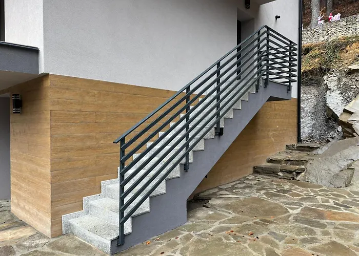 Ii, Uzdrowiskowa 41,